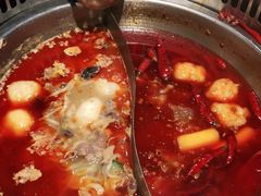 鸳鸯锅-季季红火锅(长沙步行街店)