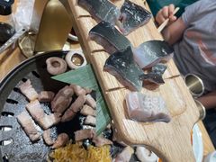 -青瓦餐厅·生鱼片·韩园烤肉(西塔店)