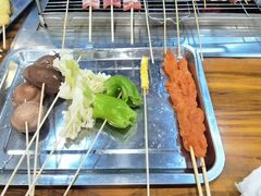 -哈尔滨小酒馆·鲜肉现穿自助烧烤(康新花园店)