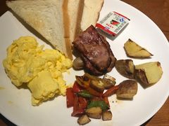 -JINNS锦时 steak&pizza(浸信会礼拜堂旧址店)