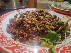 -牟记江湖重庆地标特色菜鱼蛋海鲜羊蝎子(巴南区黑金冠十多年好店)