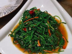 虫草花拌沙葱-阿西娅·西北妈妈拿手菜(华联店)