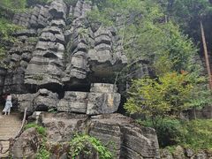 -梭布垭石林景区