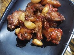 蜜汁鸡翅-老闵田螺馆·南昌特色小炒(梦时代店)