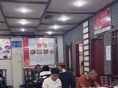 -湖南人家湘菜馆(镇江路店)