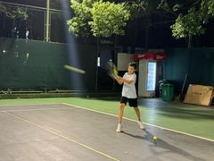 -快网网球俱乐部(徐汇爱建园店)