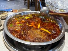 -肖肖酸萝卜鱼火锅(总店)