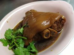 -Kha Mu Charoensang(Silom)