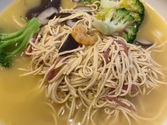 -侬佳蒸菜馆(听潮店)