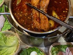 -独食火锅·半米屋台(直营总店)