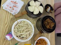 -王菊美食街