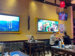 -富正毅三下锅·湘西韵味(天门山索道店)
