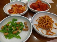 -青瓦餐厅·生鱼片·韩园烤肉(西塔店)