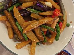 -霄汉牛三鲜湖北砂锅菜(万松园2店)