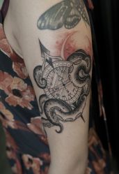 -木子·纹身店TATTOO穿孔·洗纹身