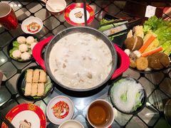 -大龙凤鸡煲(万菱汇店)