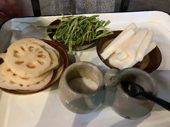 -周幺妹重庆老火锅(银泰城总店)