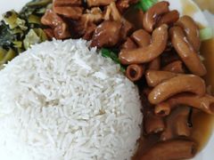 牛腩肠仔饭-新园饮食店(香洲总店)
