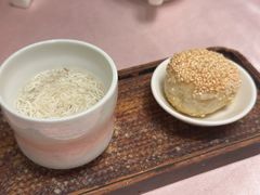 文思豆腐配蟹壳黄-江南灶中餐厅(南京香格里拉店)