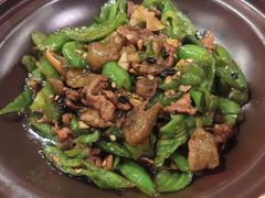 -吃饭皇帝大(长宁龙之梦店)