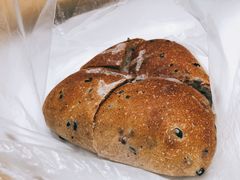 黑米芋泥软欧面包-多乐之日(颐堤港店)