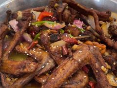 -休记光头香辣蟹干锅(绵竹店)