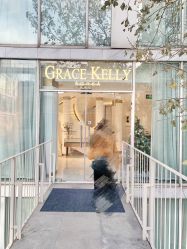点击看大图 -GRACE KELLY婚纱与礼服(北京店)