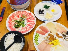 -桥香园云南过桥米线(红龙井店)