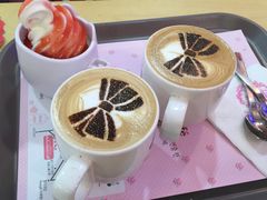 拿铁-Hello Kitty Cafe(弘大店)