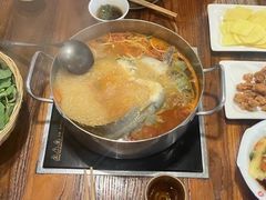 -苗家大院酸汤鱼(贵阳北站店)