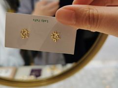 -LADY FAFA(巨鹿路陕西南路路口店)