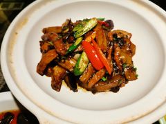 梅香肉汁手撕茄子-新白鹿餐厅(松江开元地中海店)