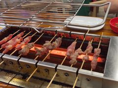 -哈尔滨小酒馆·鲜肉现穿自助烧烤(康新花园店)