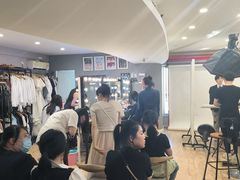 -花儿照相馆·最美证件照(红旗街万达店)
