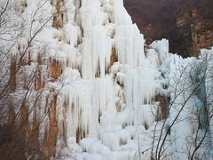 -大平台龙居瀑布旅游区
