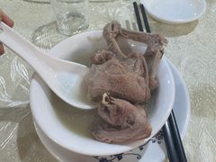 -红旗山庄(圭峰山店)