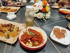 -老街烧烤大排档·地道湖北菜·龙虾馆(汉口火车站店)