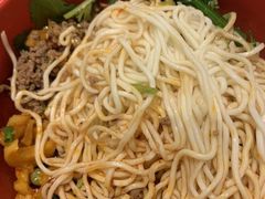 -爆炸头阿姨小四川正宗川味小吃(无任何分店)