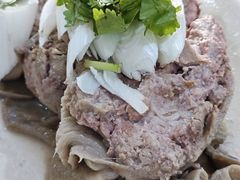 -吕记清真美食城(永兴服装街店)