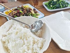 -土砂锅生态山庄·非遗砂锅雅鱼