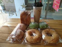 珍珠奶茶小欧包-顶东面包花园·生日蛋糕(世博店)