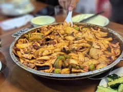 -天海石板屋家常菜(枣园店)