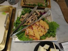 -尚尚仙·酸汤猪手·猪肚鸡火锅(华联万柳购物中心店)