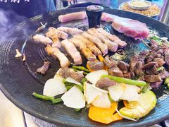 -豚豚家돈돈가韩国锅盖烤肉(新北万达店)