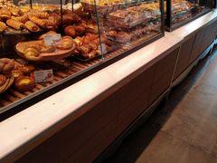 -巴黎贝甜(大宁国际商业广场店)