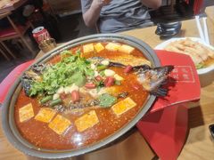 -三顾烤庐·烤鱼·烧烤·龙虾(奉贤店)