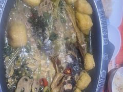 -八条友鲜货烧烤·脆皮烤鱼(石岩旗舰店)