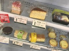 -85度C(生甜甜圈研究工坊·上海松江人民北路店)