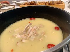 -汤宴·参须肚包鸡(南京路店)