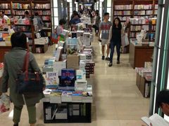-诚品书店(敦南店)